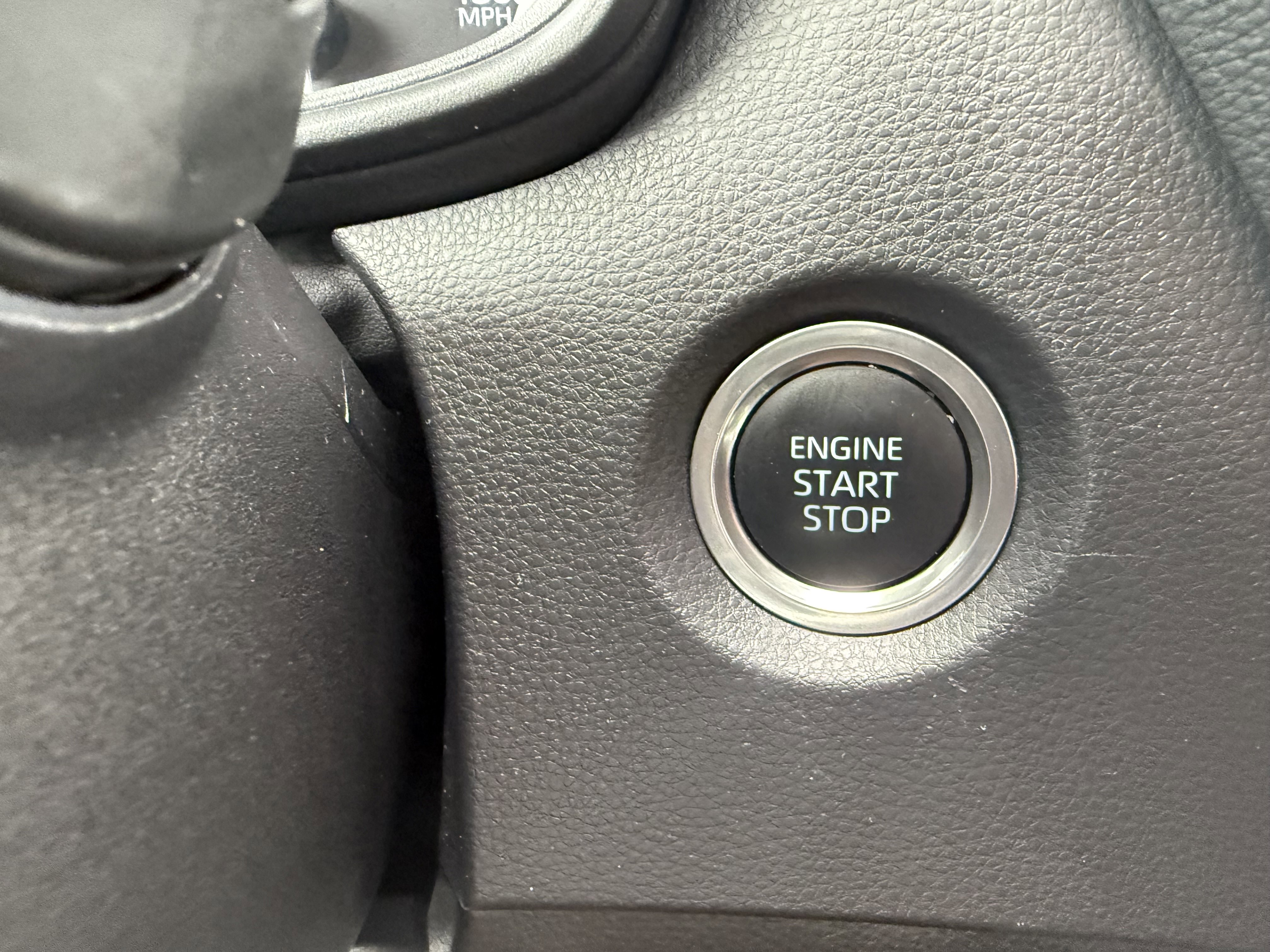 Certified 2025 Toyota Corolla LE w/ Convenience Package image 27