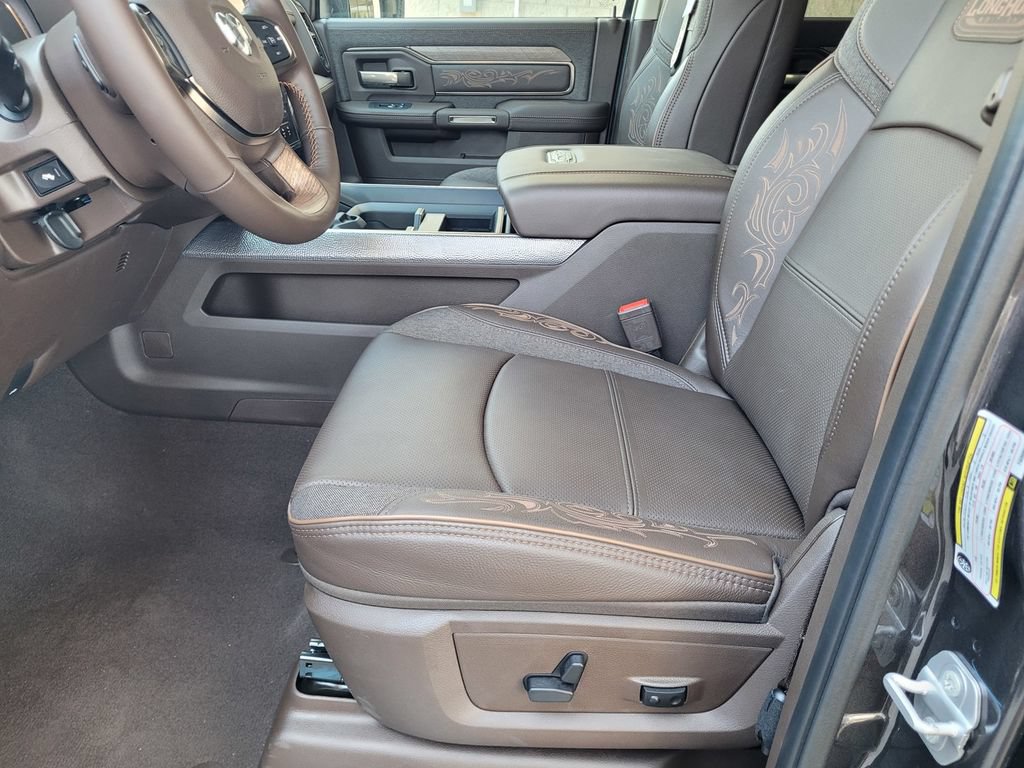 New 2026 RAM 2500 Limited AWD/4WD image 7