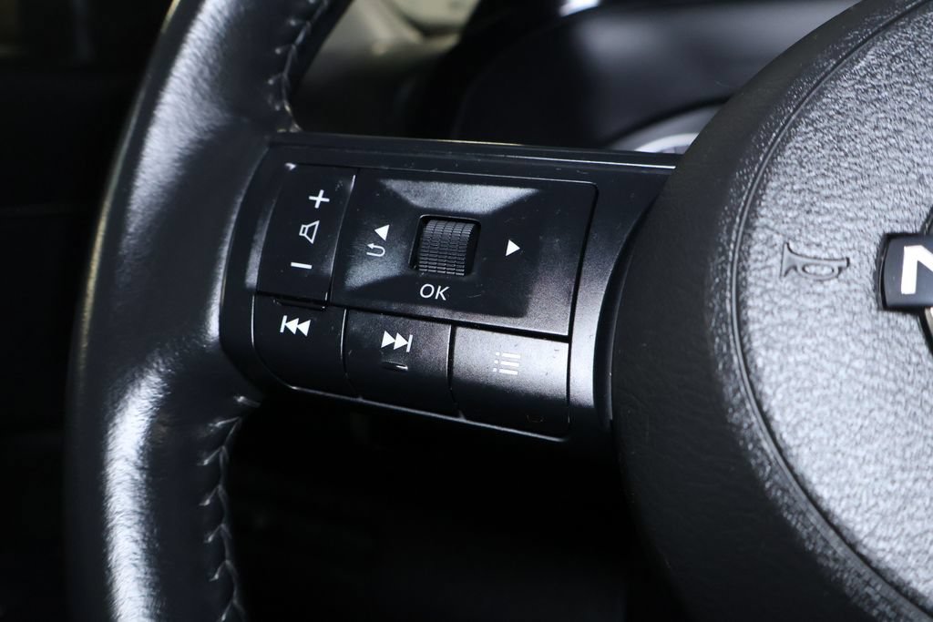 Used 2024 Nissan Pathfinder SV AWD/4WD image 19