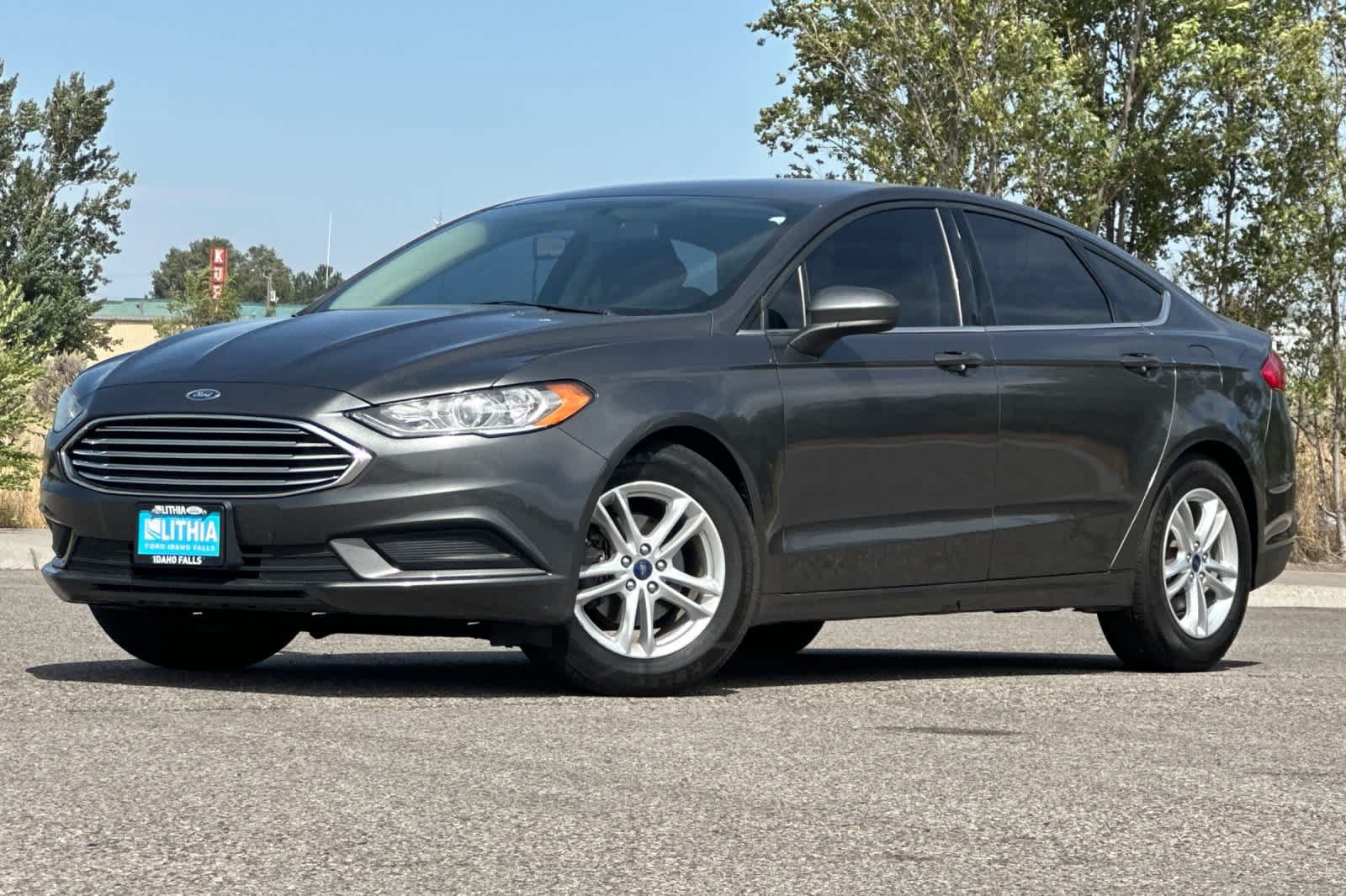 Certified 2018 Ford Fusion SE w/ Fusion SE Technology Package
