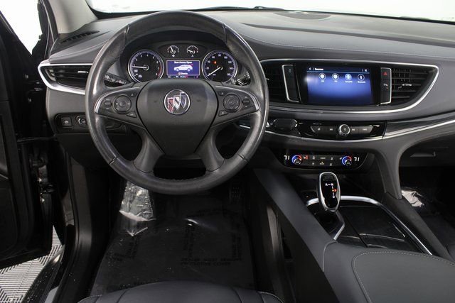 Used 2021 Buick Enclave Essence w/ LPO, Luxury Package image 10