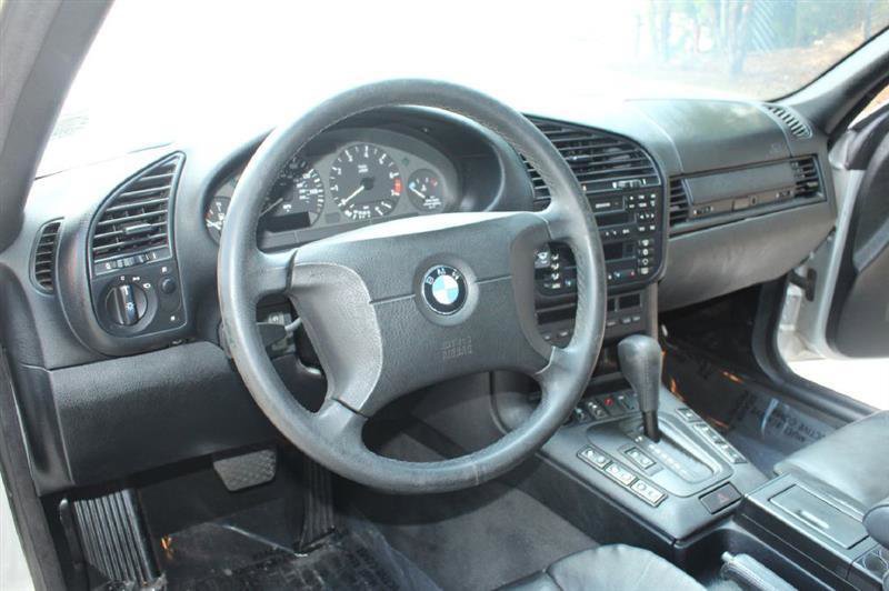Used 1999 BMW 323i Convertible RWD image 12