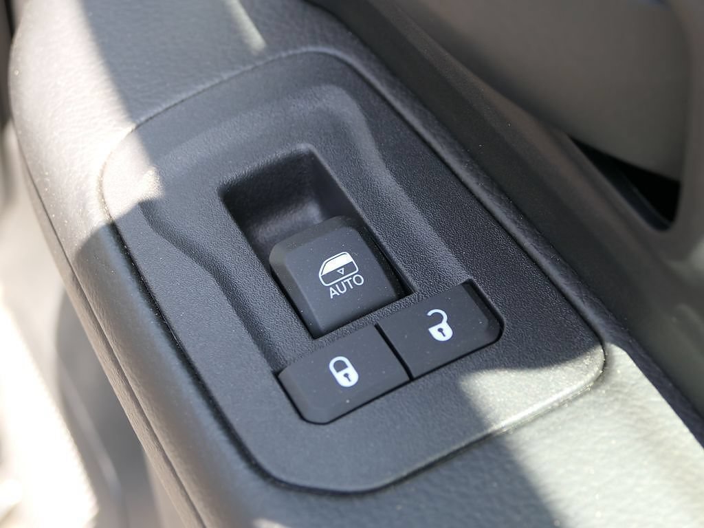New 2026 RAM 5500 Tradesman w/ Safety Group AWD/4WD image 24