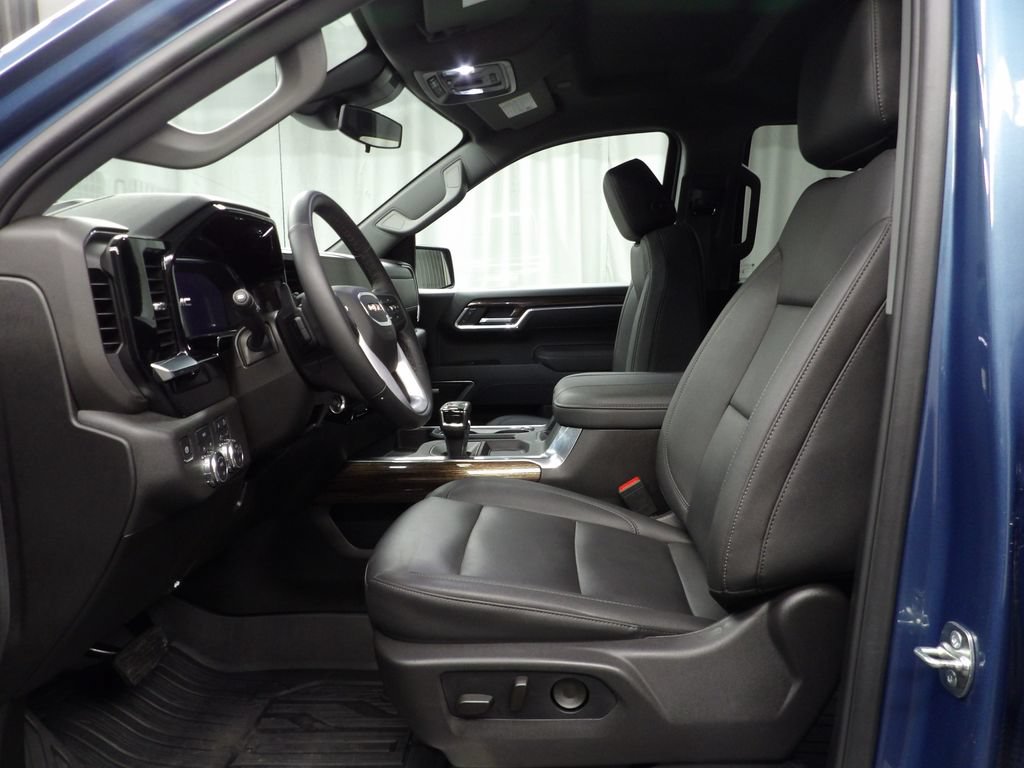 Used 2026 GMC Sierra 1500 Elevation w/ Elevation Premium Package AWD/4WD image 15