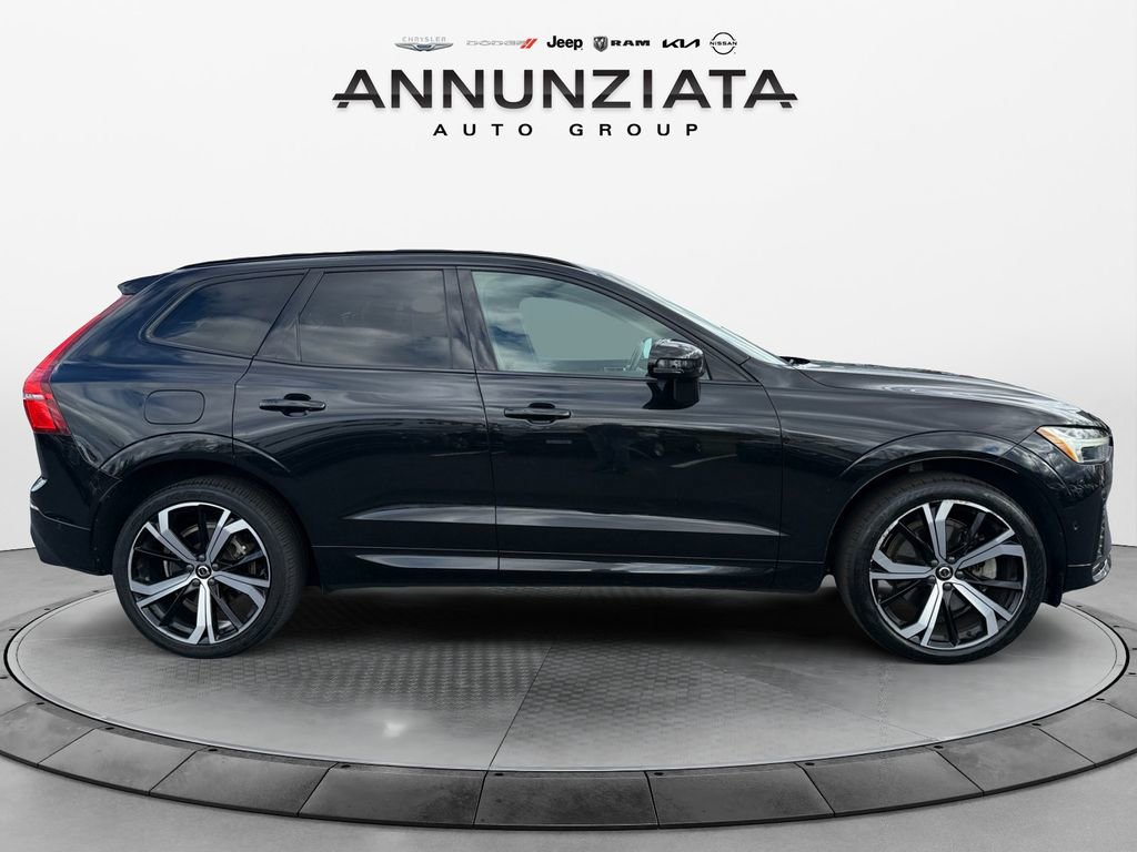 Used 2023 Volvo XC60 B6 Ultimate w/ Protection Package Premier image 6