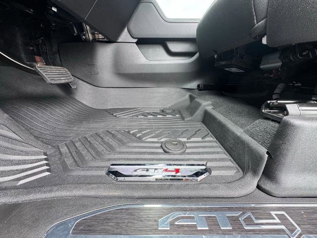 New 2025 GMC Sierra 2500 AT4 w/ AT4 Premium Plus Package image 17