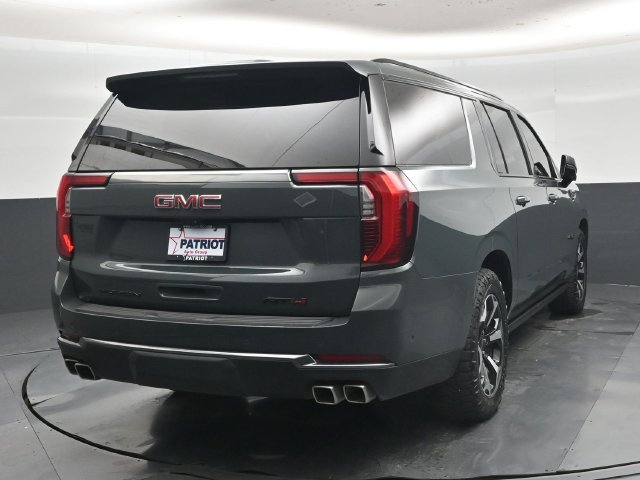 Used 2026 GMC Yukon XL AT4 w/ AT4 Premium Plus Package AWD/4WD image 2