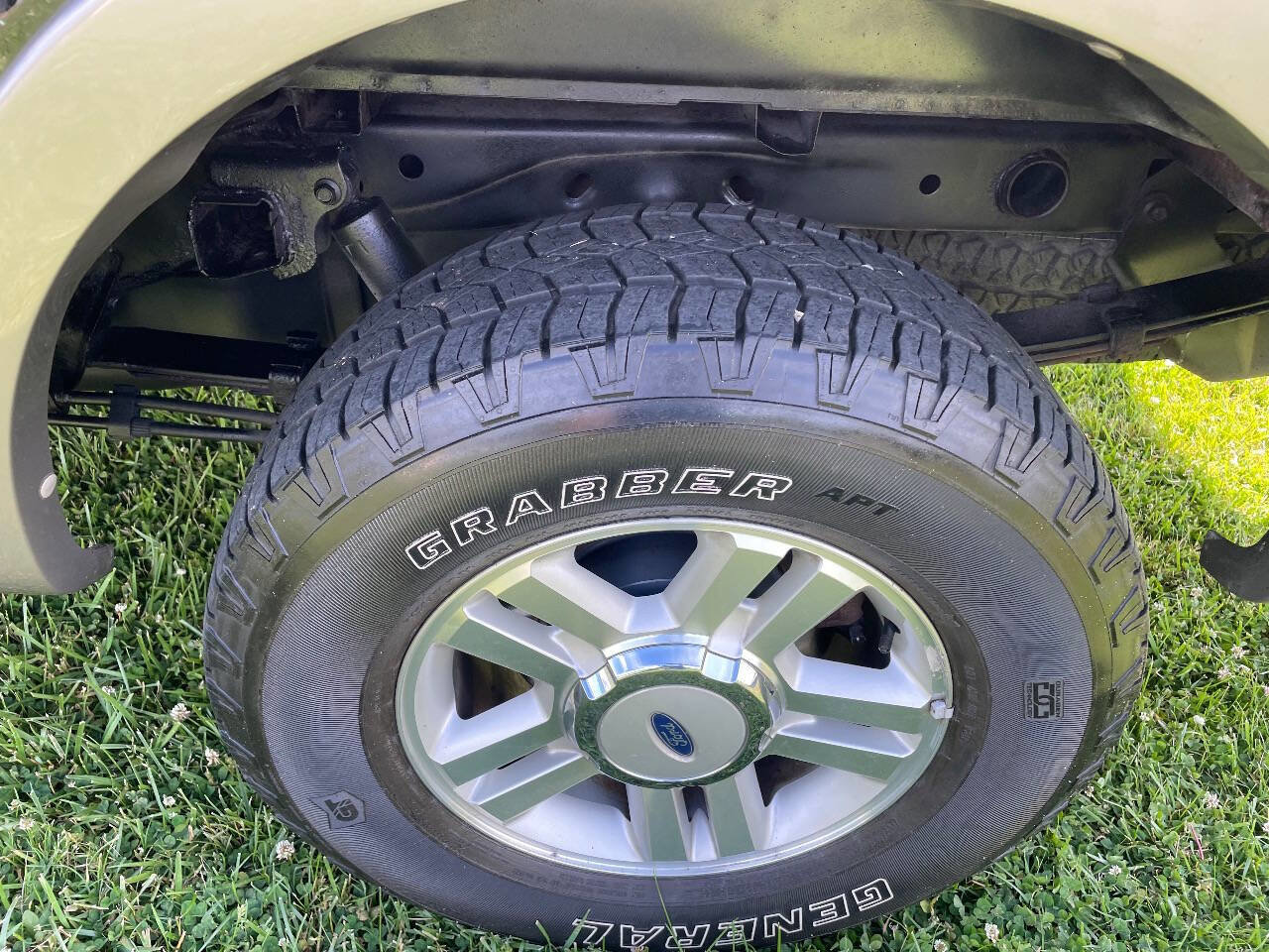 Used 2004 Ford F150 Lariat AWD/4WD image 13