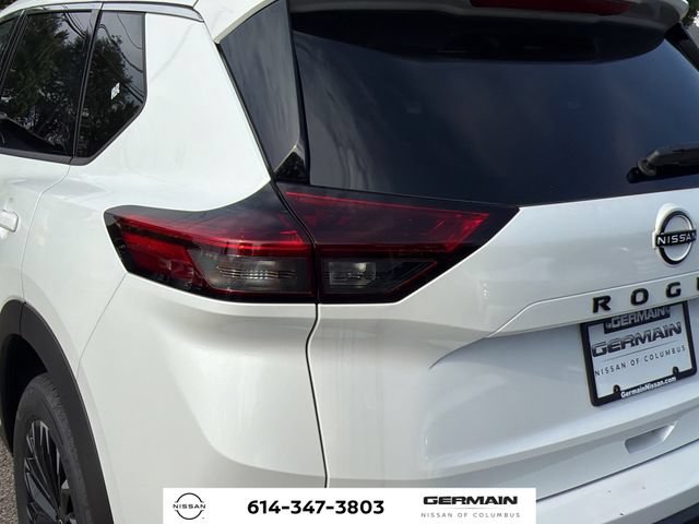 New 2026 Nissan Rogue Dark Armor AWD/4WD image 8