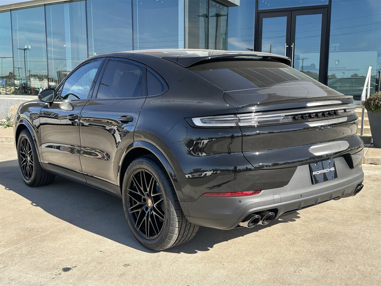 New 2026 Porsche Cayenne Coupe image 3