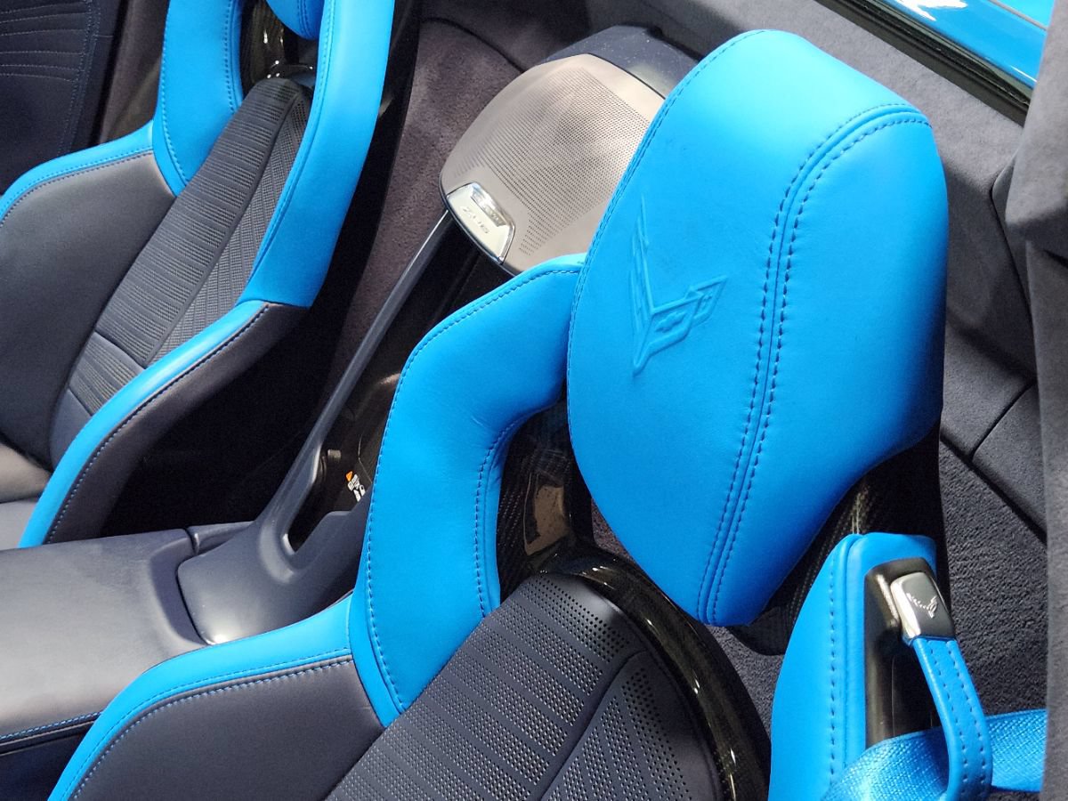 Used 2024 Chevrolet Corvette Z06 w/ Stealth Interior Trim Package RWD image 26
