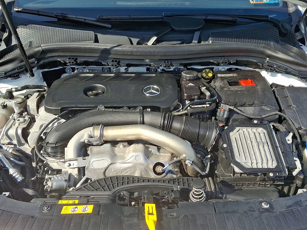 Used 2025 Mercedes-Benz GLA 250 image 28