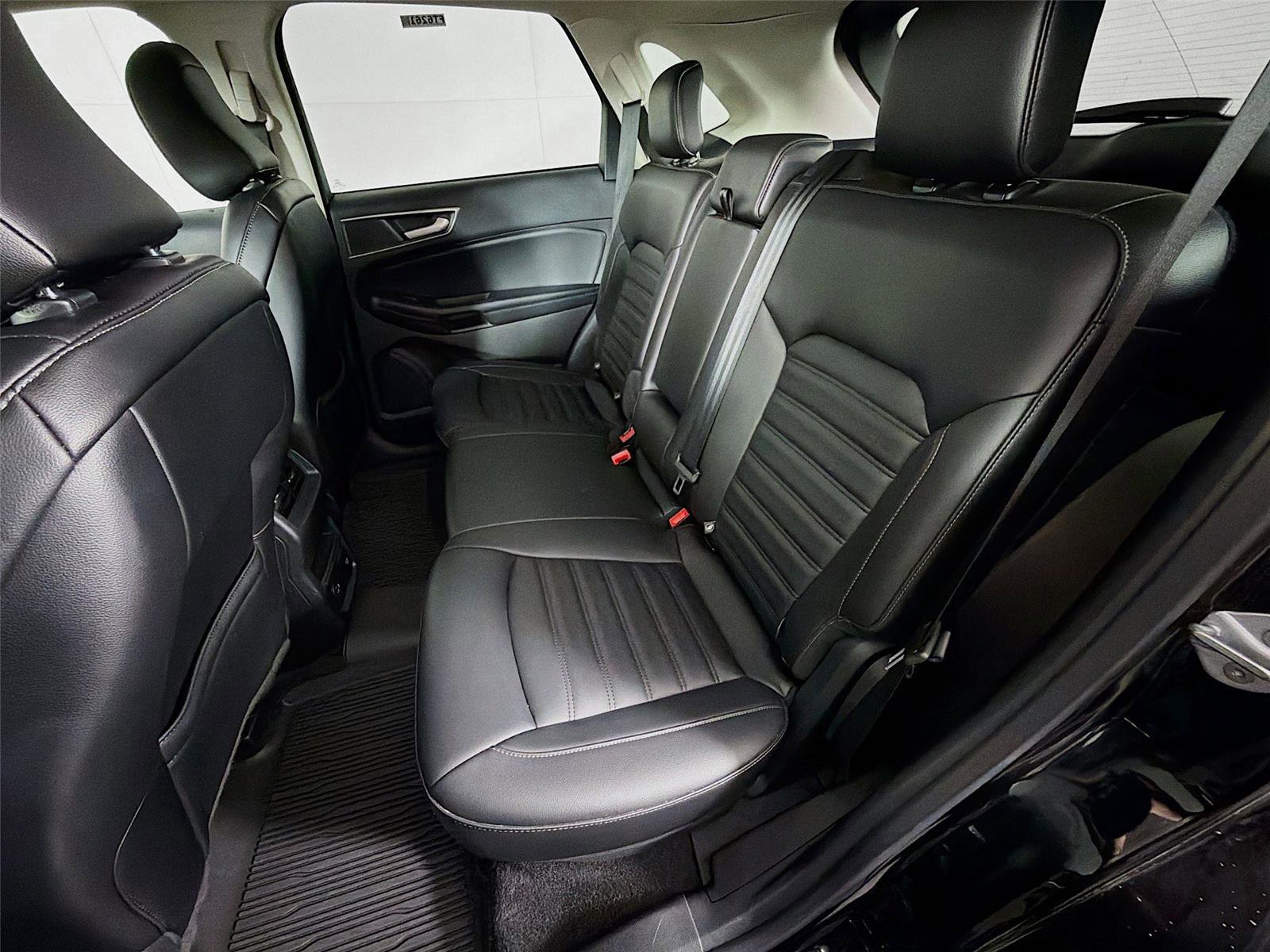 Used 2022 Ford Edge SEL w/ Convenience Package image 21