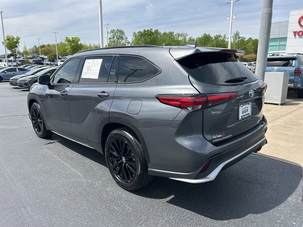 Used 2023 Toyota Highlander XSE image 18