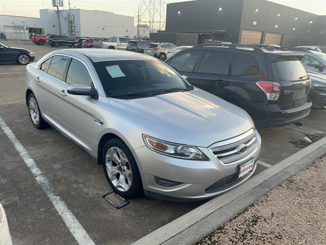Used 2010 Ford Taurus SEL FWD image 4
