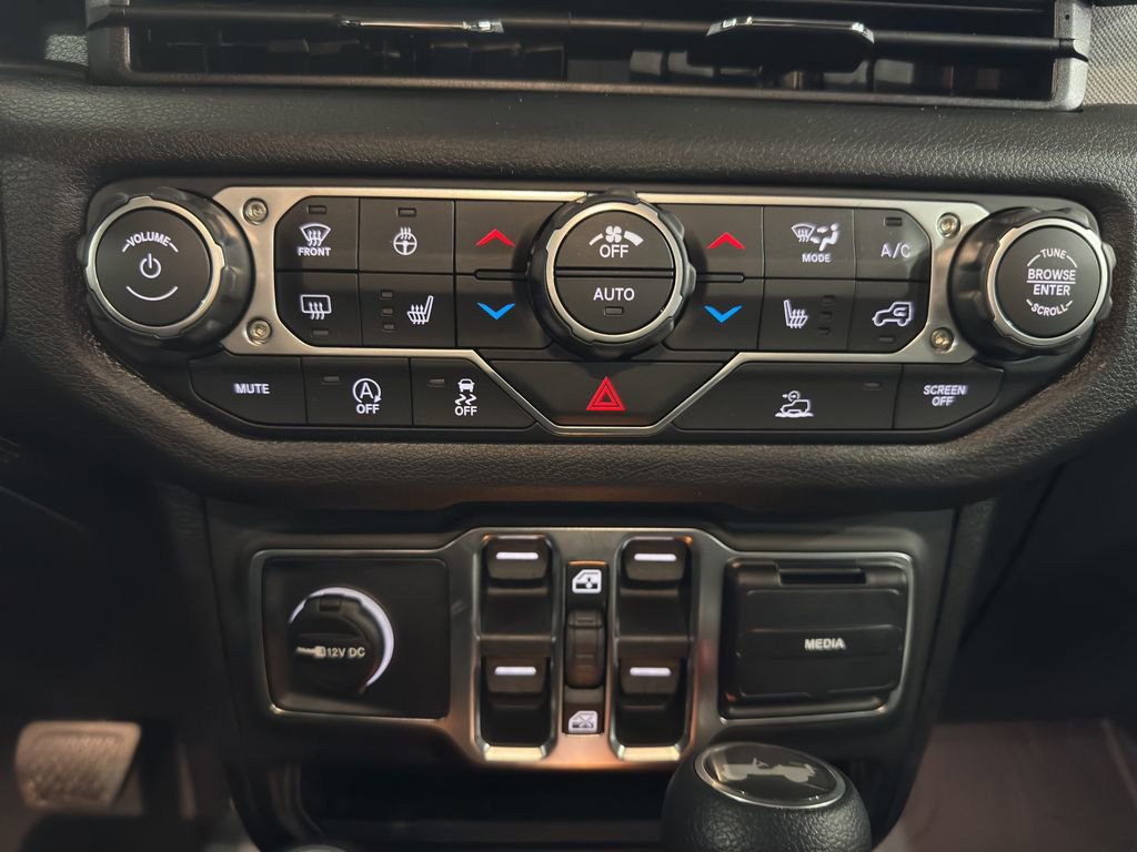 New 2026 Jeep Wrangler Sport S image 32