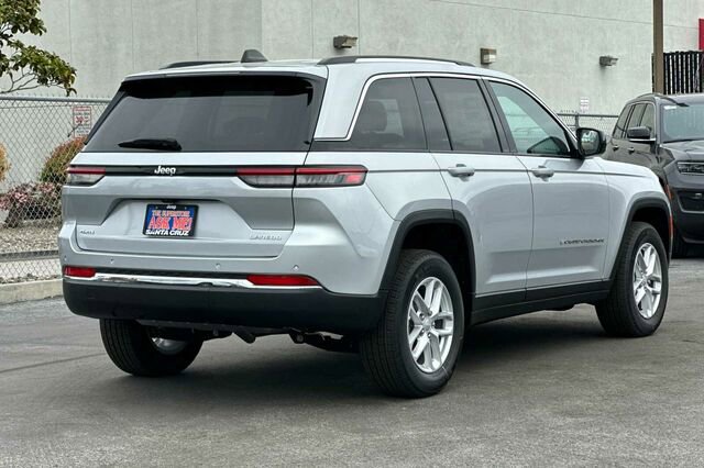 New 2023 Jeep Grand Cherokee Laredo X image 23