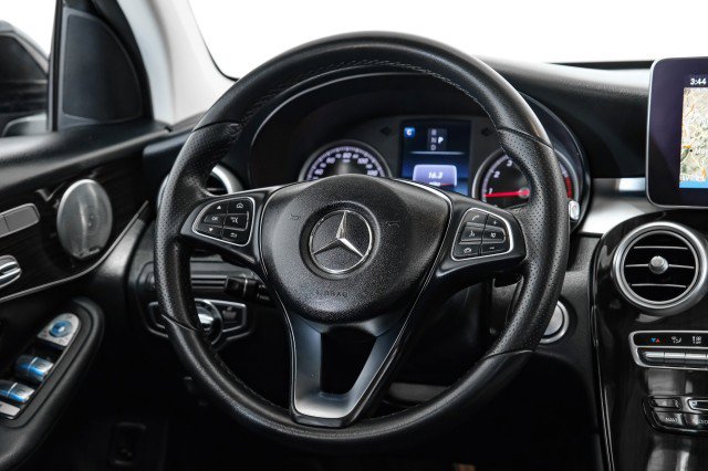 Used 2017 Mercedes-Benz GLC 300 4MATIC Coupe image 14