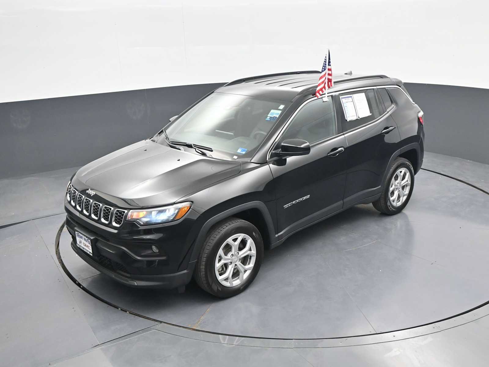 Used 2024 Jeep Compass Latitude AWD/4WD image 27