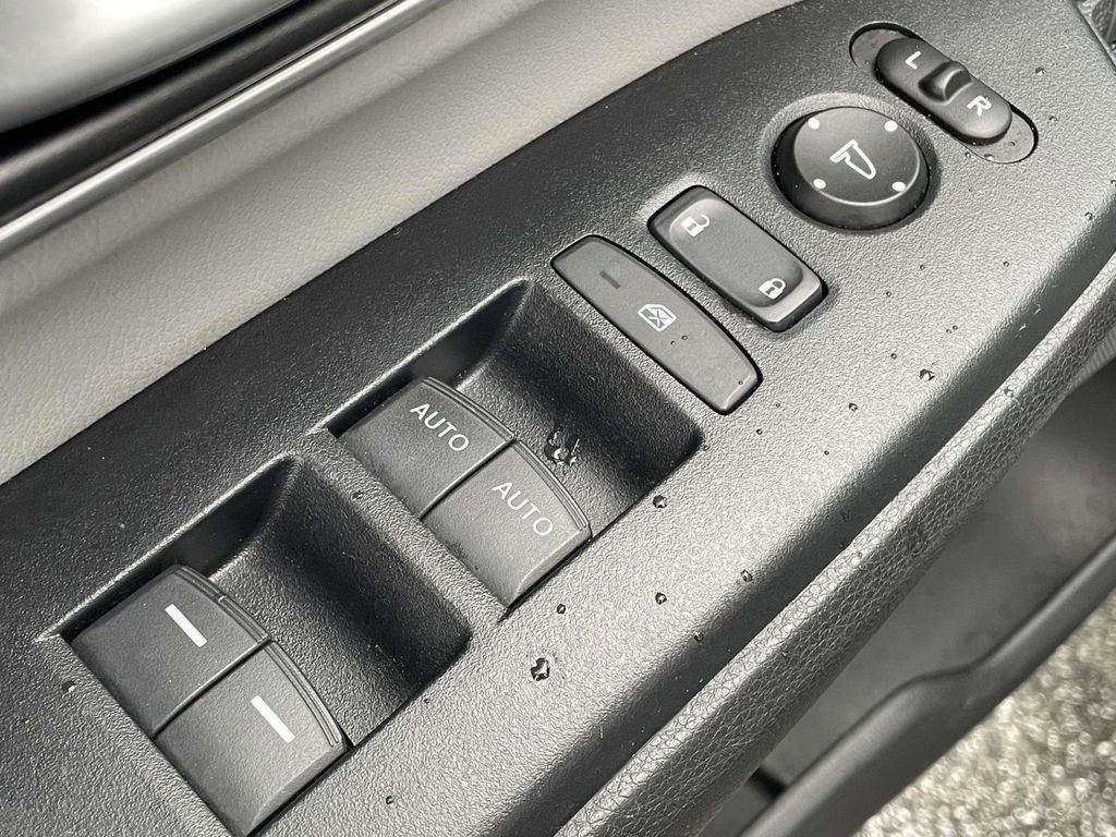 Used 2020 Honda CR-V EX-L image 6