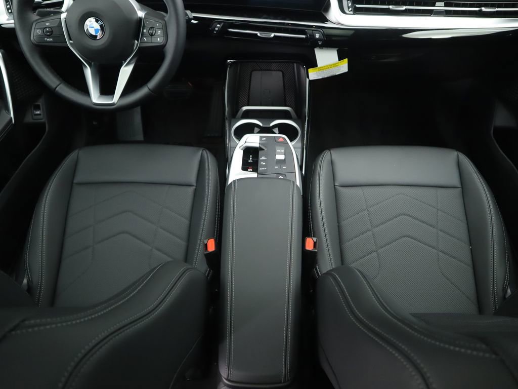 Certified 2025 BMW X1 xDrive28i w/ Technology Package image 18