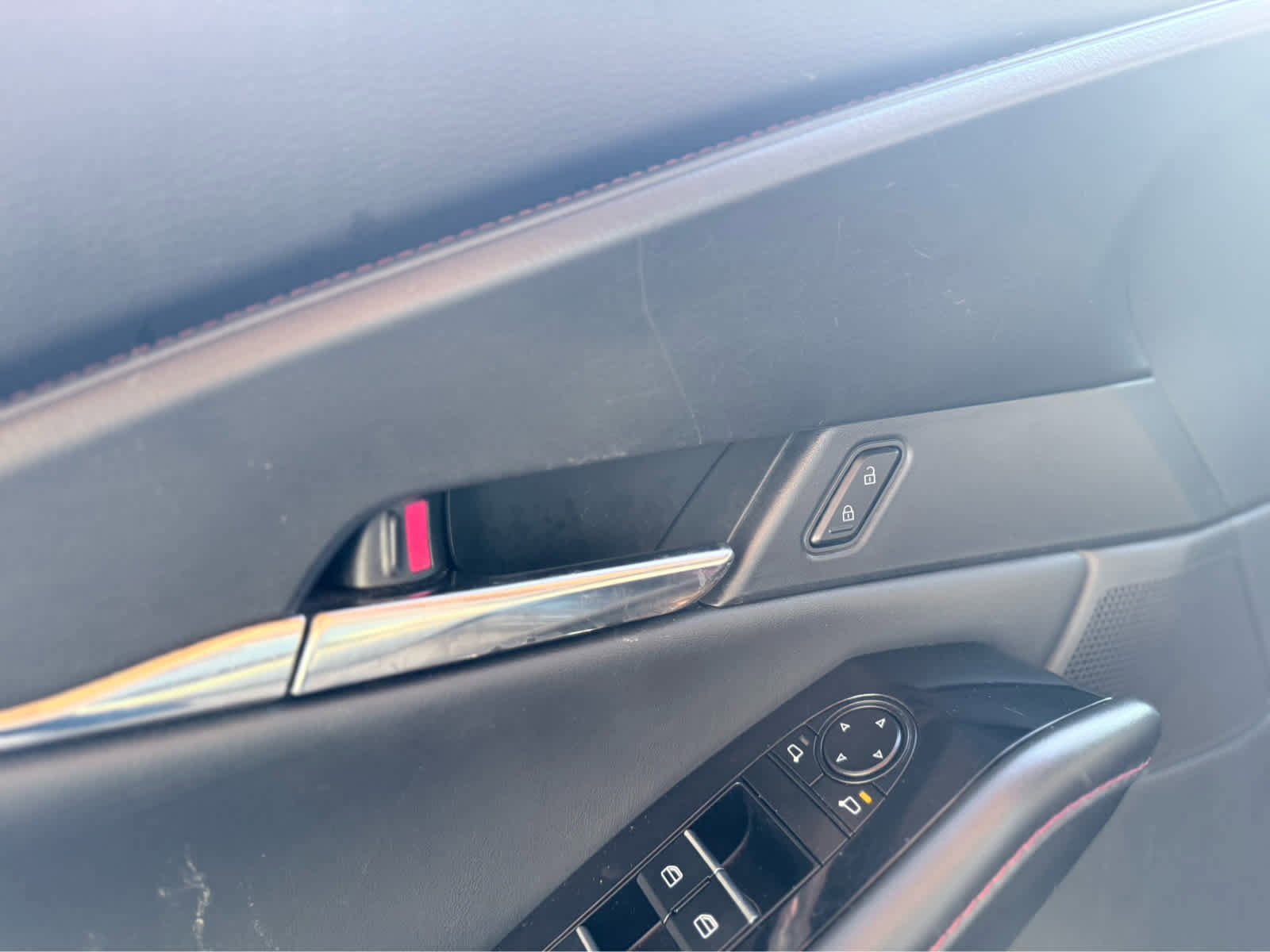 Used 2025 MAZDA CX-30 AWD 2.5 S w/ Preferred Package image 14