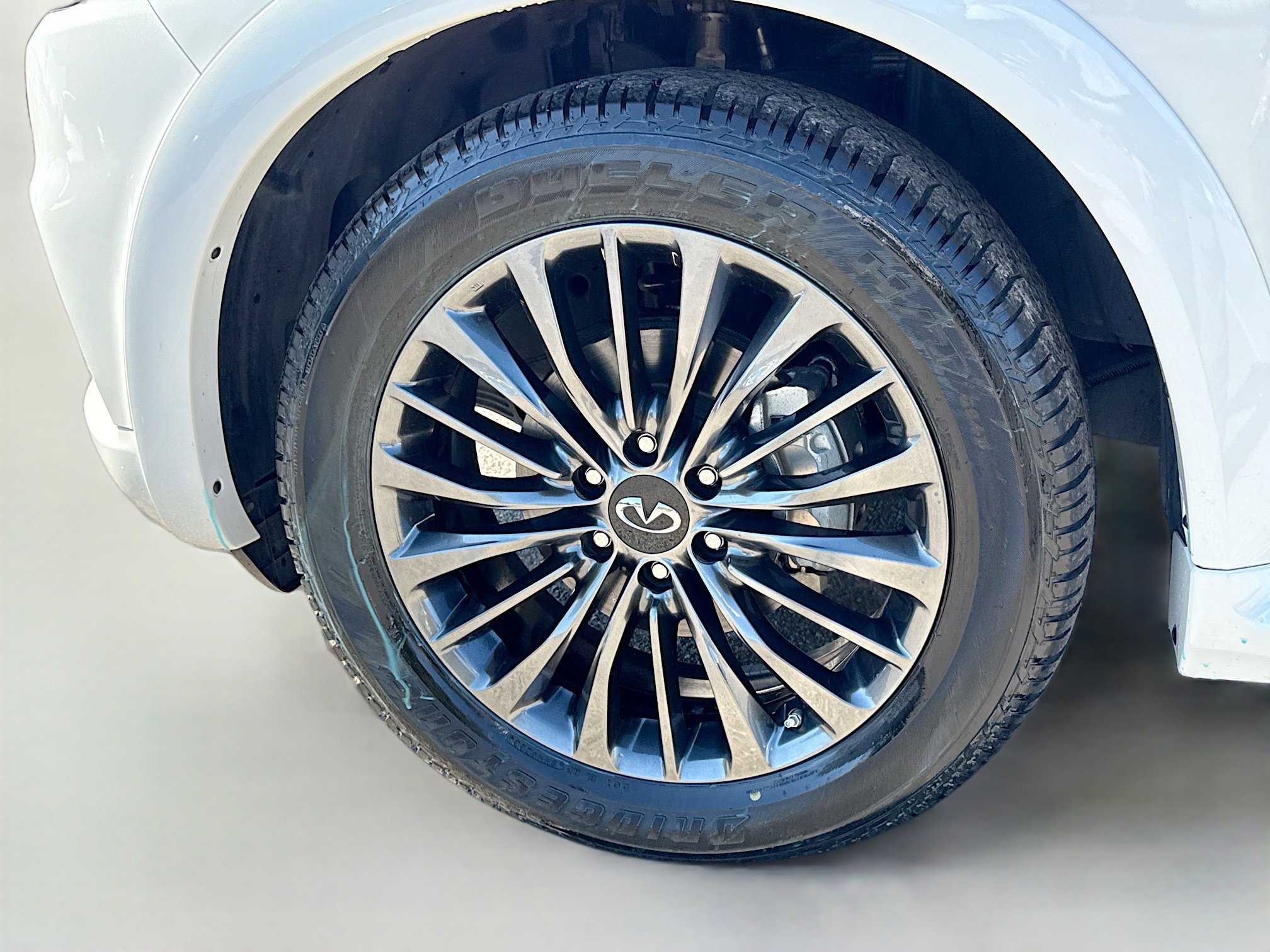 Used 2024 INFINITI QX80 Sensory image 44