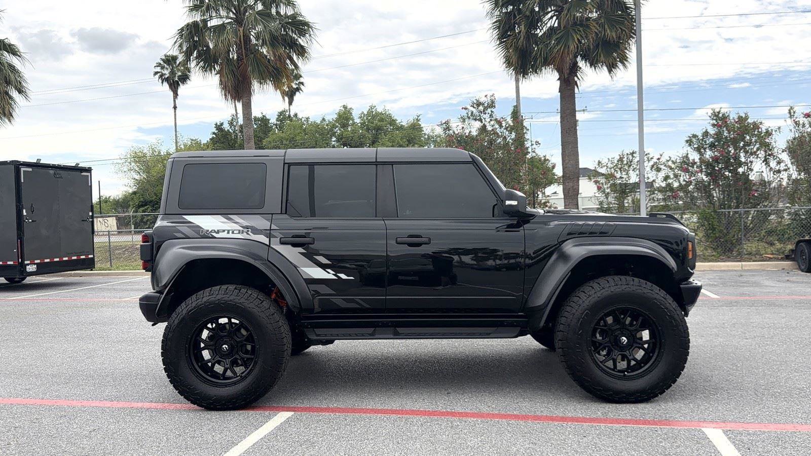 Used 2024 Ford Bronco Raptor w/ Interior Carbon Fiber Pack 6 image 21