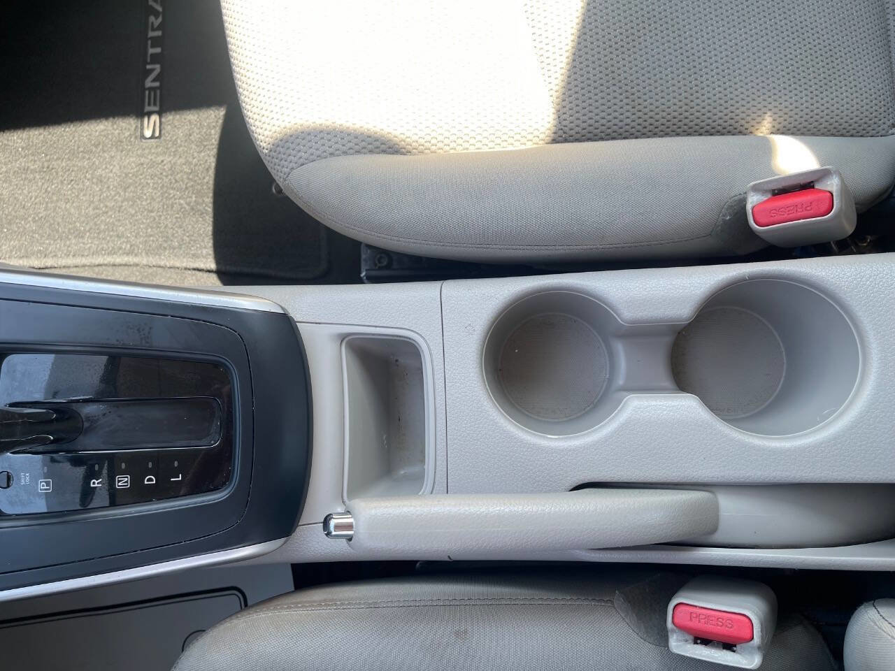 Used 2017 Nissan Sentra S image 17