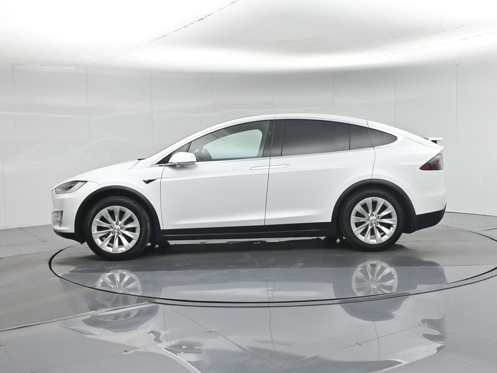 Used 2020 Tesla Model X Long Range image 22