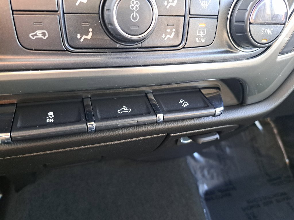 Used 2018 Chevrolet Silverado 1500 LT w/ All Star Edition image 19