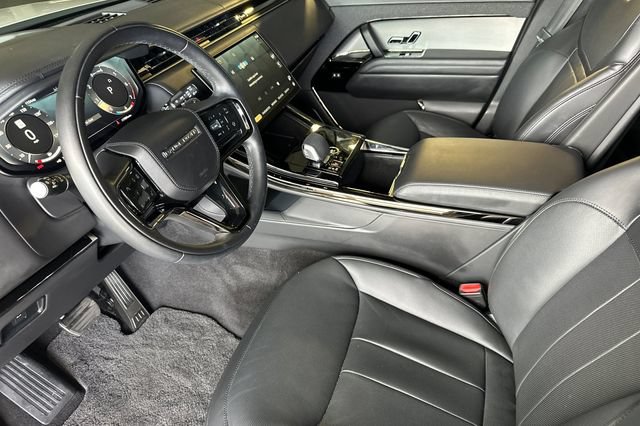 Used 2025 Land Rover Range Rover Sport Dynamic SE AWD/4WD image 9