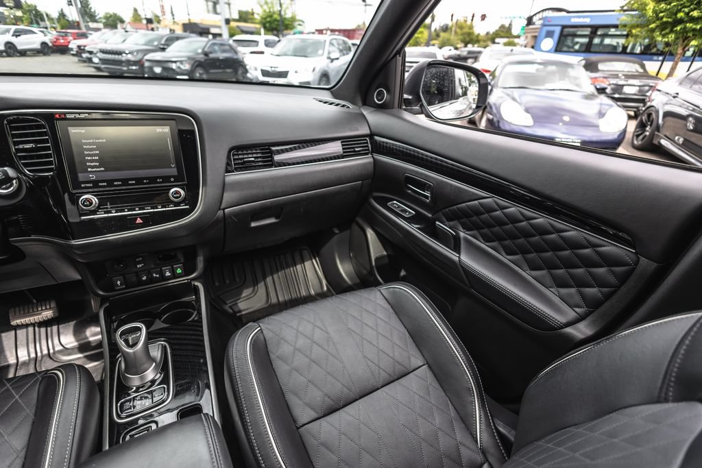 Used 2022 Mitsubishi Outlander GT AWD/4WD image 22
