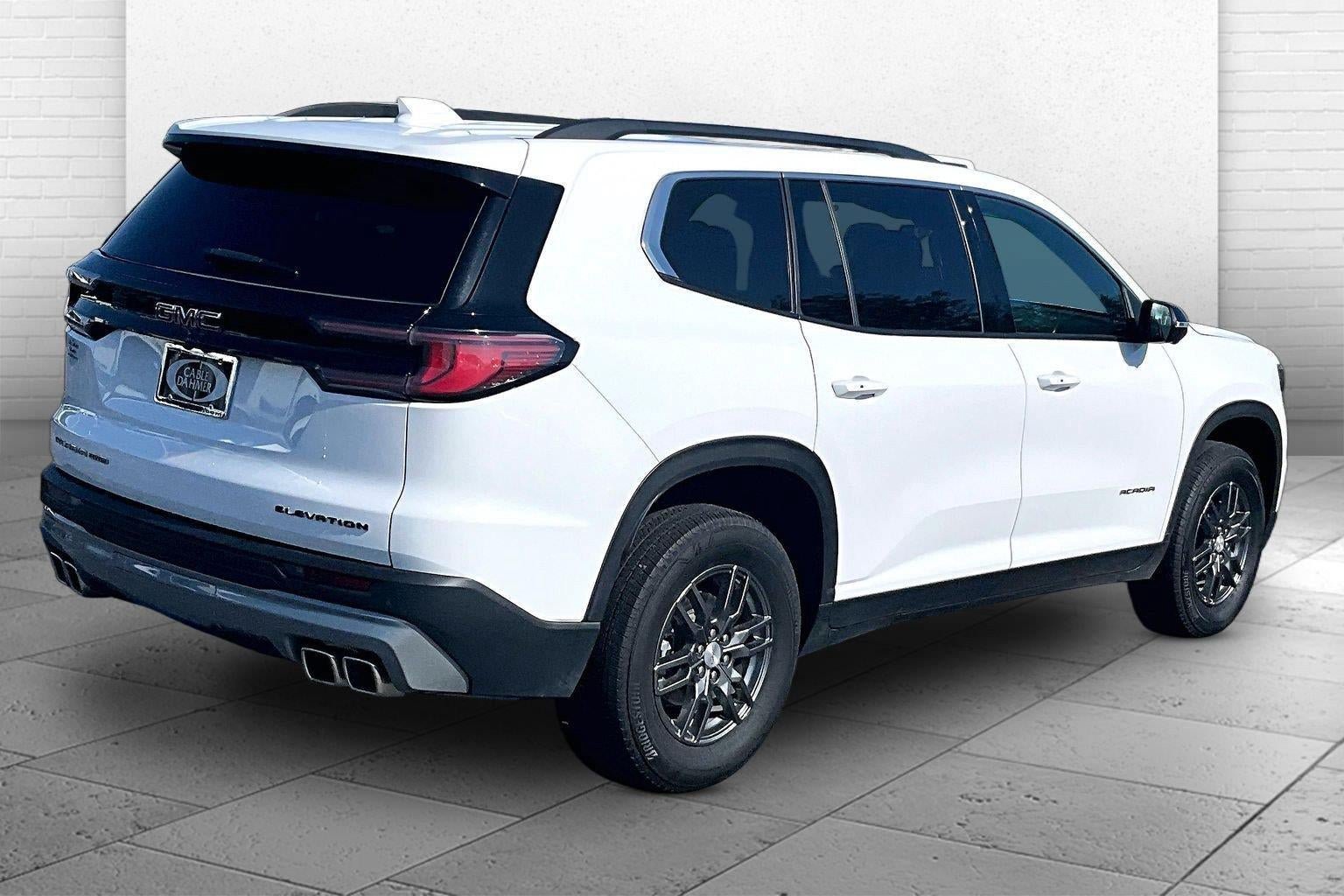 Used 2025 GMC Acadia Elevation AWD/4WD image 14