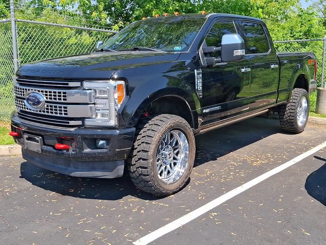 Used 2017 Ford F250 Platinum w/ Platinum Ultimate Package AWD/4WD image 6