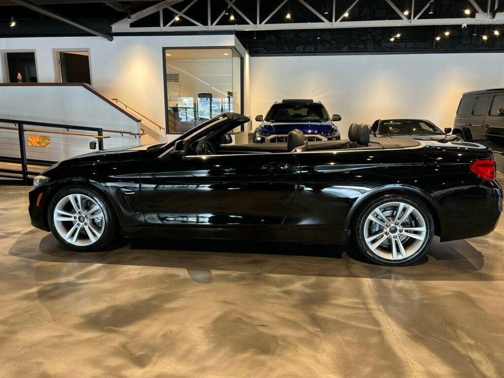 Used 2018 BMW 430i Convertible image 3