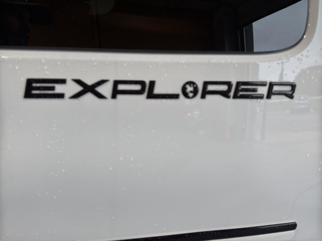 New 2025 Chevrolet Express 2500 image 13