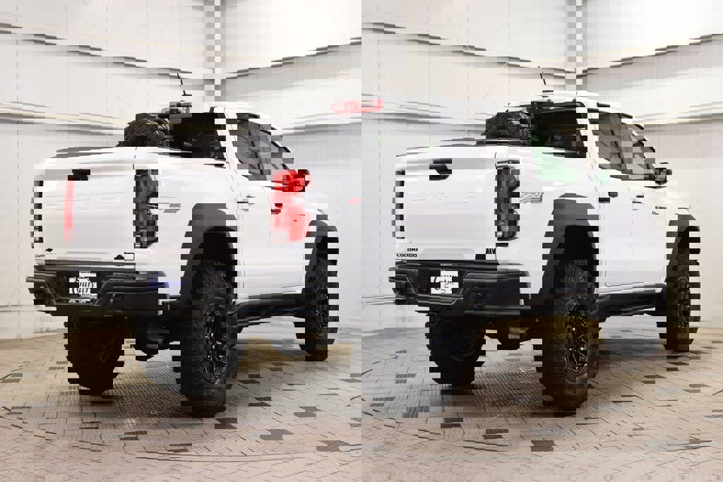 New 2026 Chevrolet Colorado ZR2 w/ ZR2 Bison Edition image 8