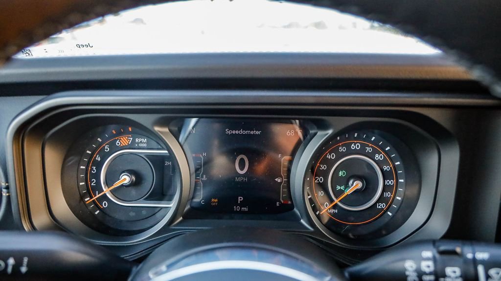 New 2025 Jeep Wrangler Sahara image 24