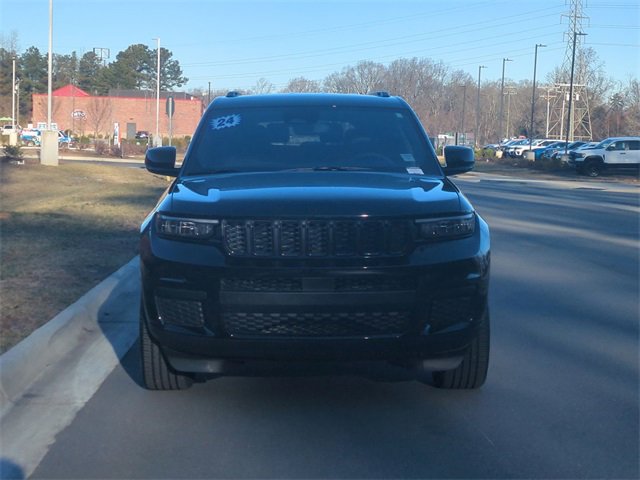 Used 2024 Jeep Grand Cherokee L Laredo image 16