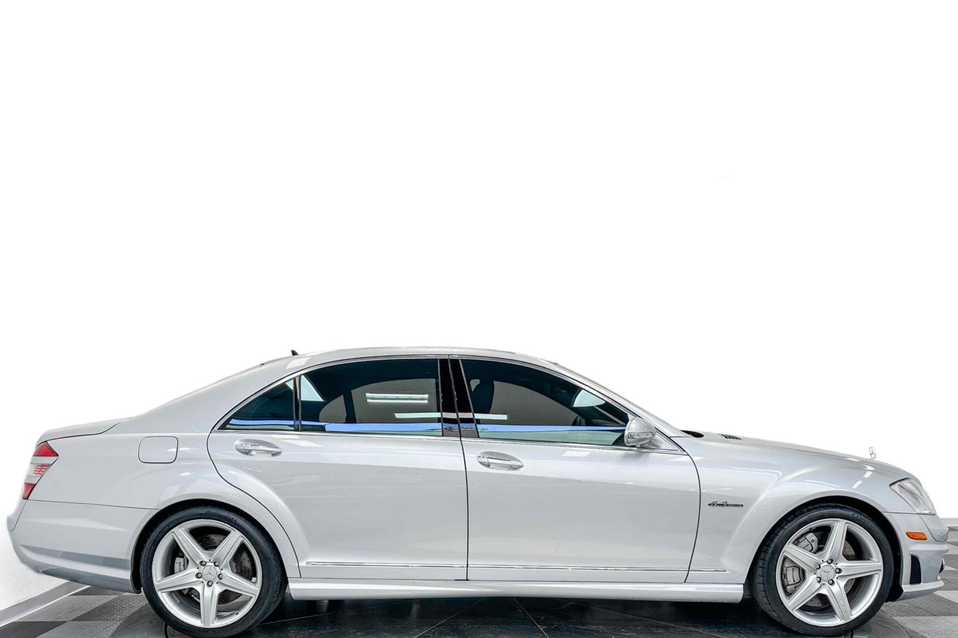 Used 2009 Mercedes-Benz S 63 AMG image 2