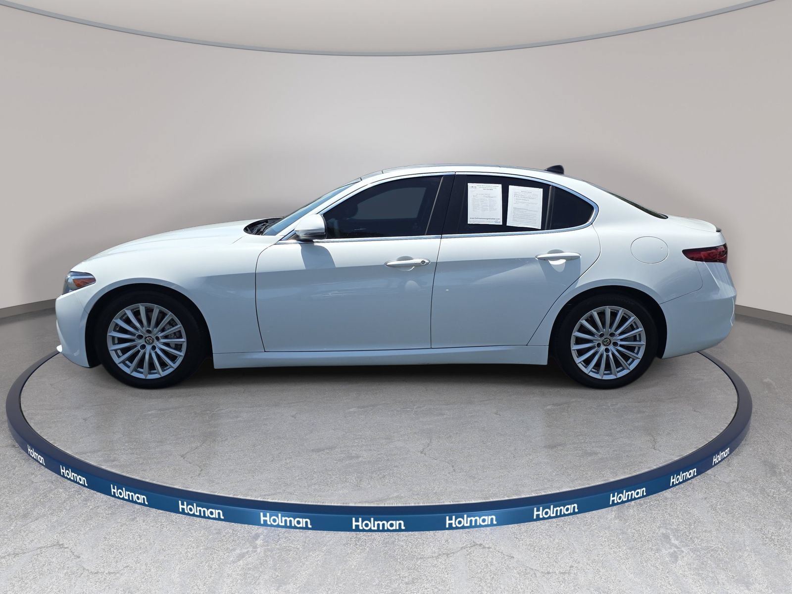 Used 2021 Alfa Romeo Giulia Sprint w/ Sun & Sound Package RWD image 9