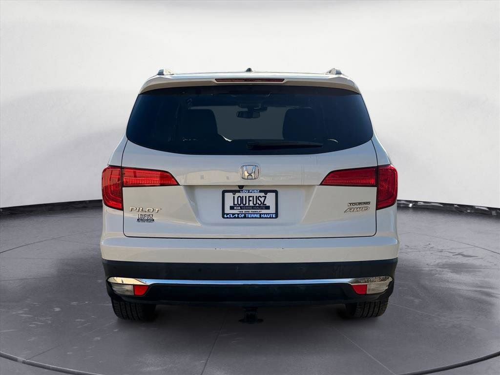 Used 2018 Honda Pilot Touring image 5