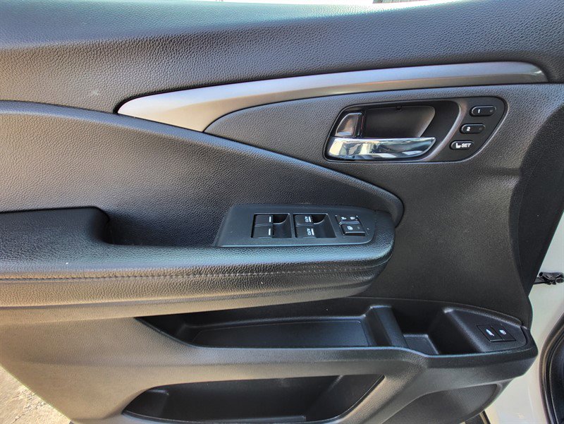 Used 2021 Honda Passport EX-L image 16