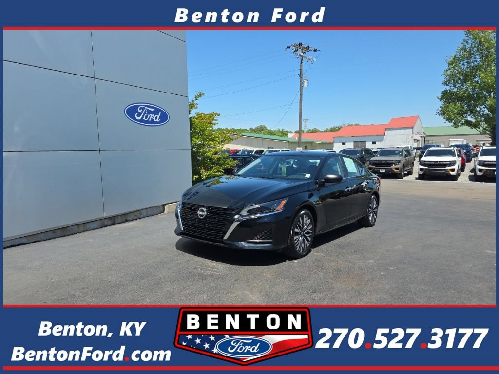 Used 2025 Nissan Altima 2.5 SV FWD image 1