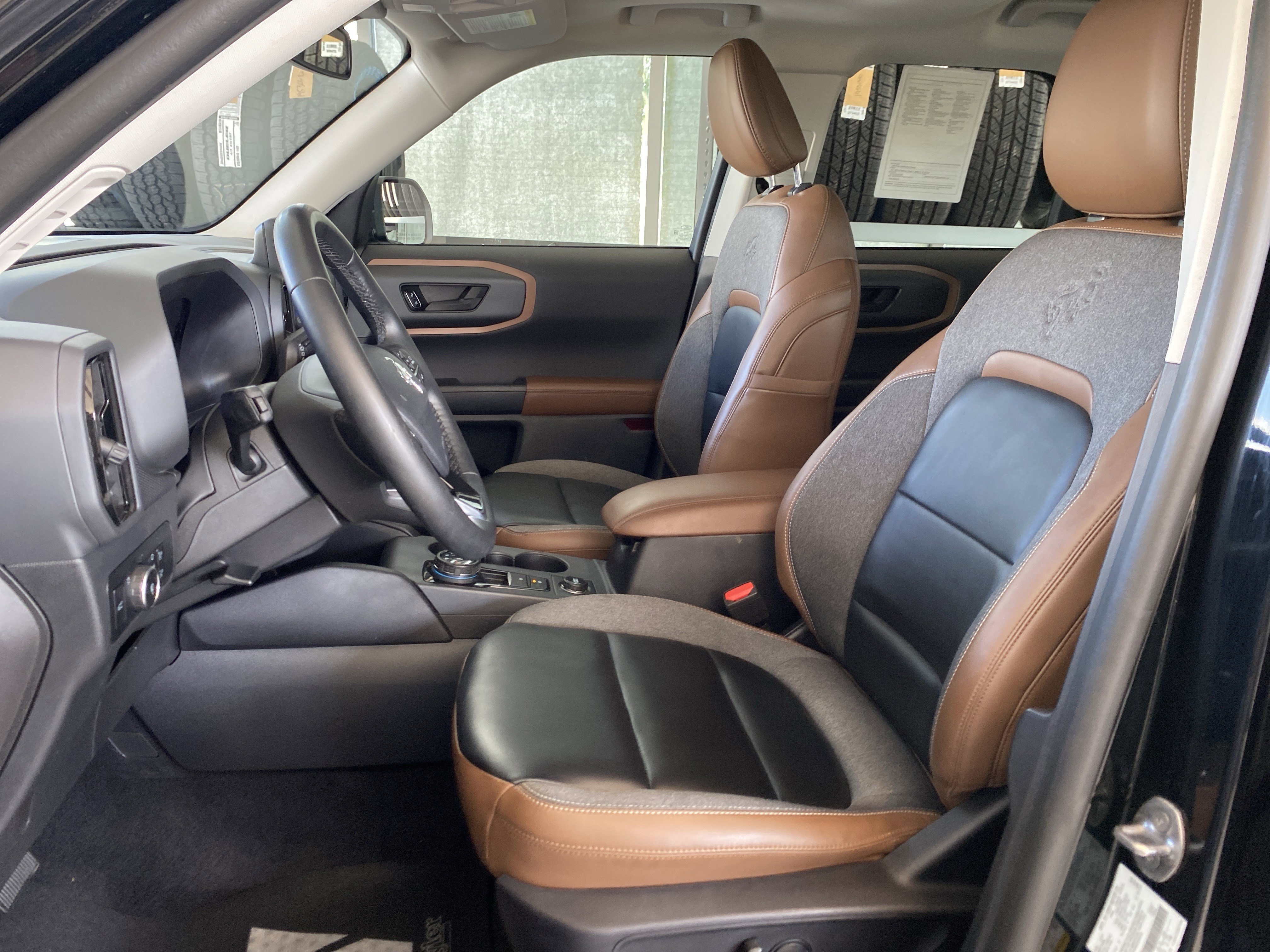 Used 2024 Ford Bronco Sport Outer Banks w/ Tech Package image 19