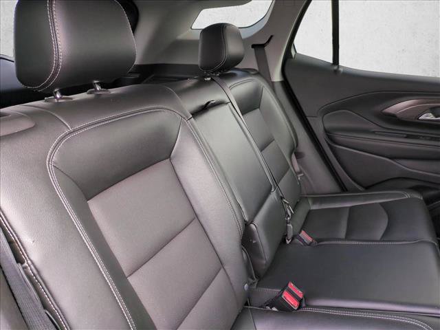 Used 2024 GMC Terrain SLT AWD/4WD image 18