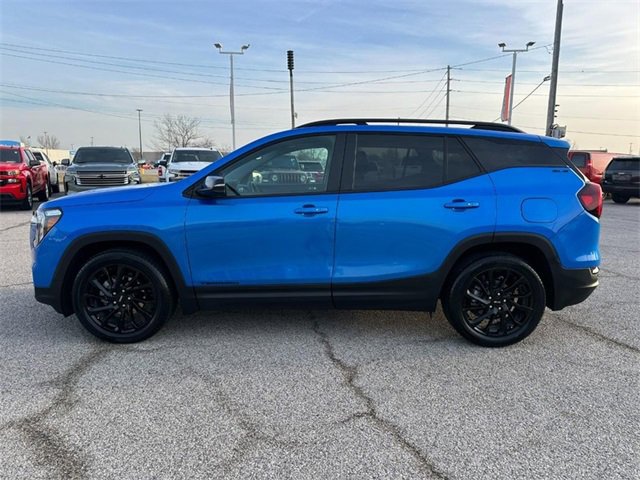 Certified 2024 GMC Terrain SLE w/ Driver Convenience Package image 2