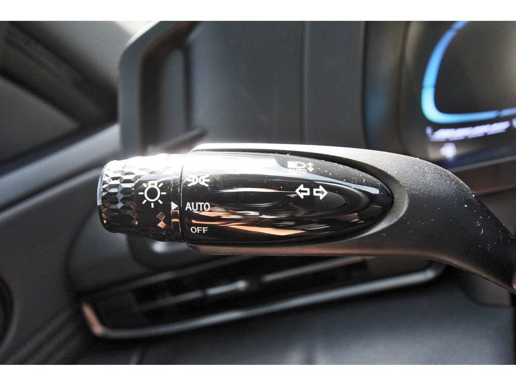 Certified 2026 Hyundai Elantra Sport FWD image 19