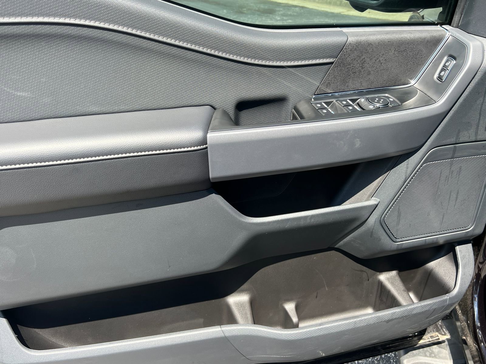 New 2025 Ford F150 XLT w/ Equipment Group 302A MID image 11